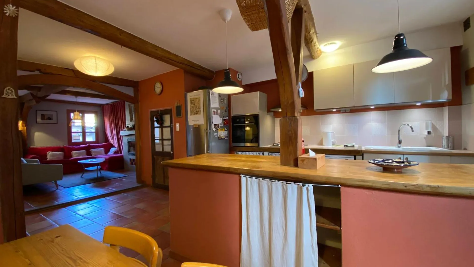 Maison Familiale Centre Αβινιόν